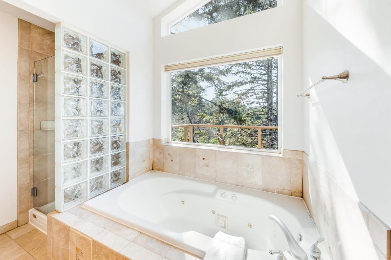 Yaquina Lighthouse View Beach Home Newport Exteriér fotografie