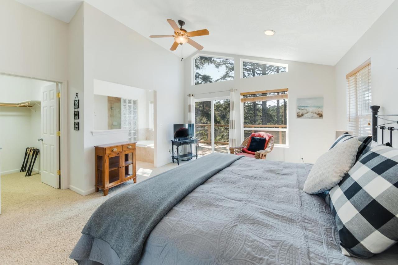 Yaquina Lighthouse View Beach Home Newport Exteriér fotografie